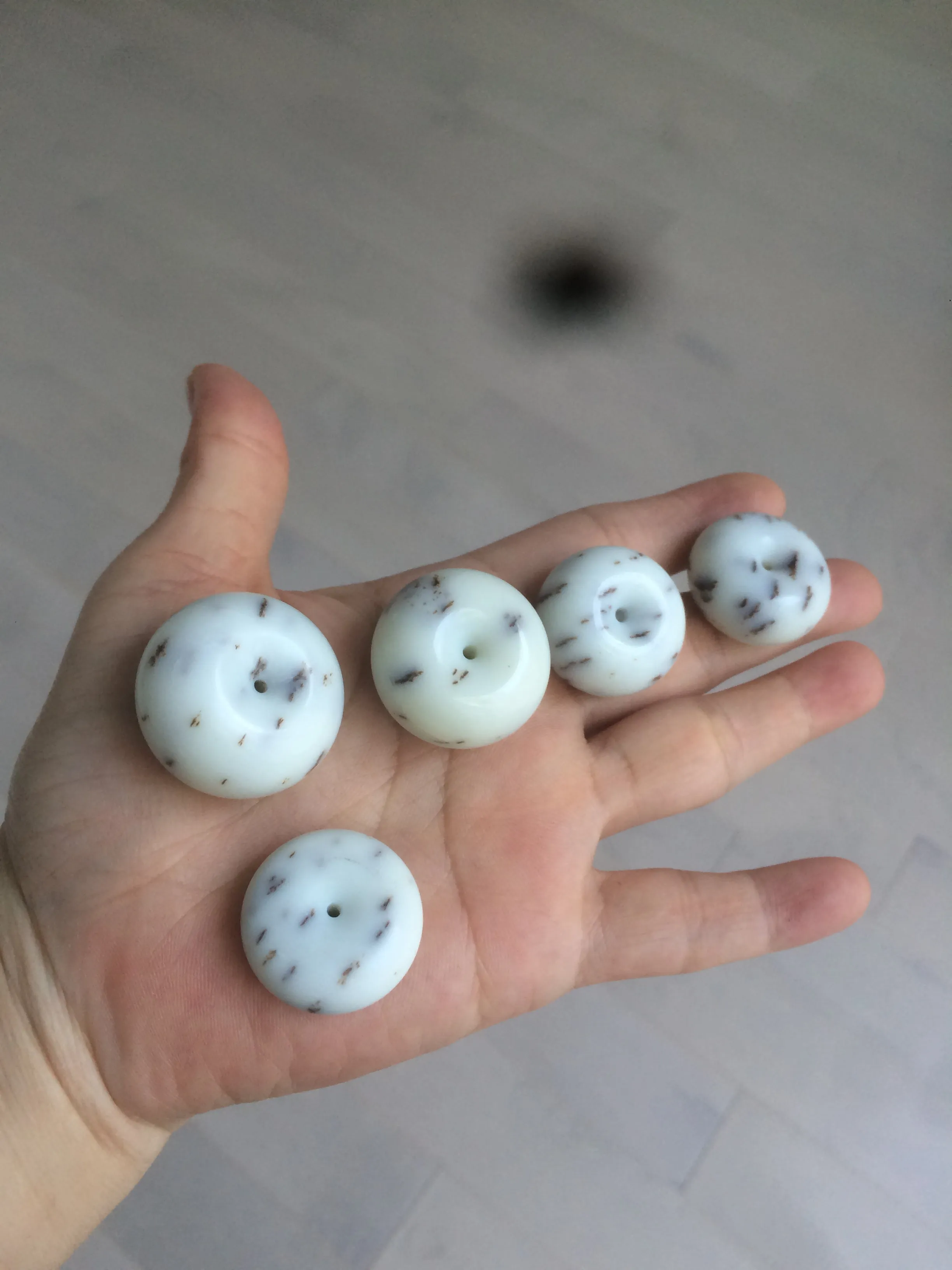 100% Natural white beige with black/brown flying dandelions Osmanthus fragrant cheese cake nephrite Hetian Jade pendant/worry stone HT68