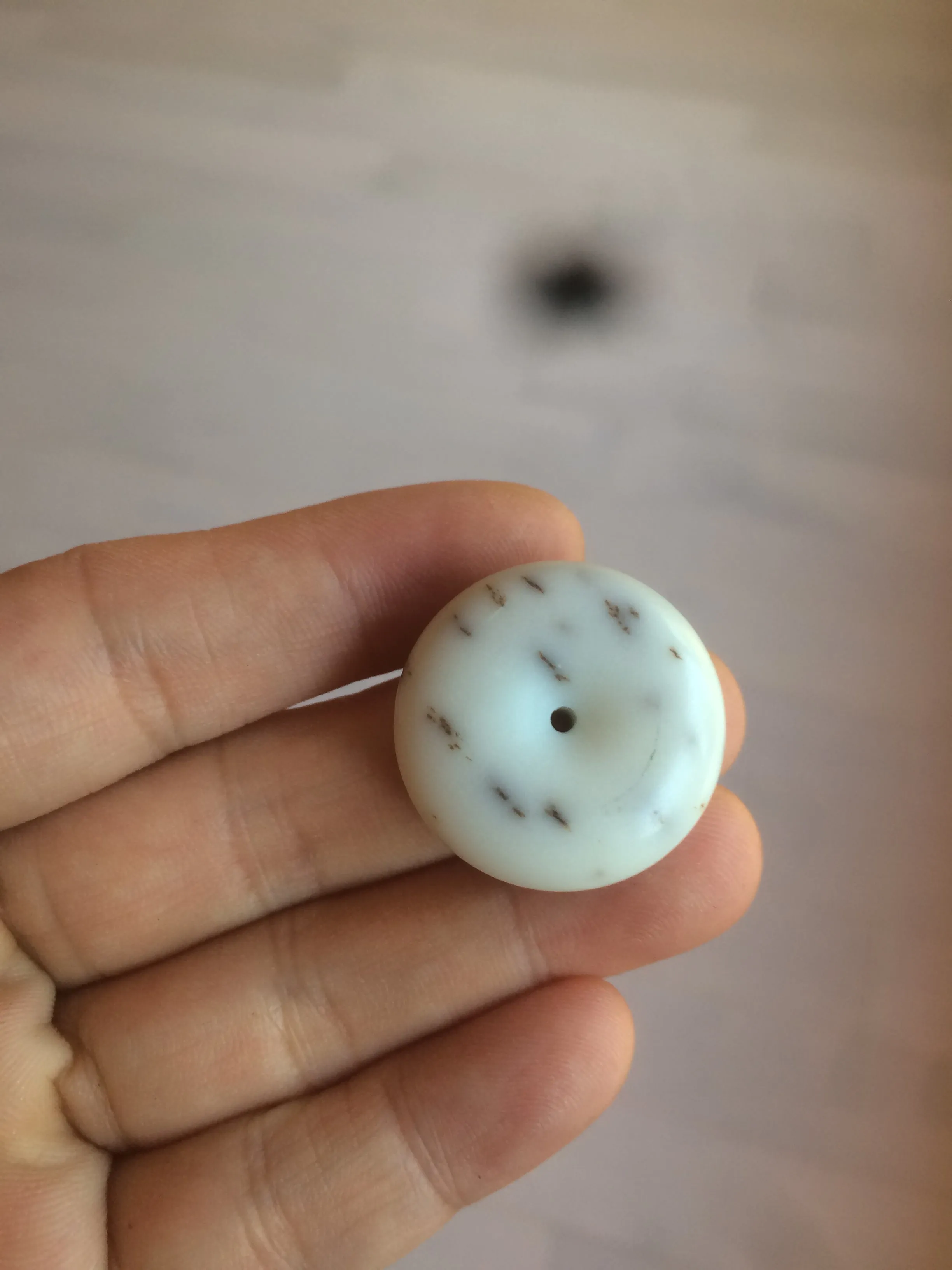 100% Natural white beige with black/brown flying dandelions Osmanthus fragrant cheese cake nephrite Hetian Jade pendant/worry stone HT68