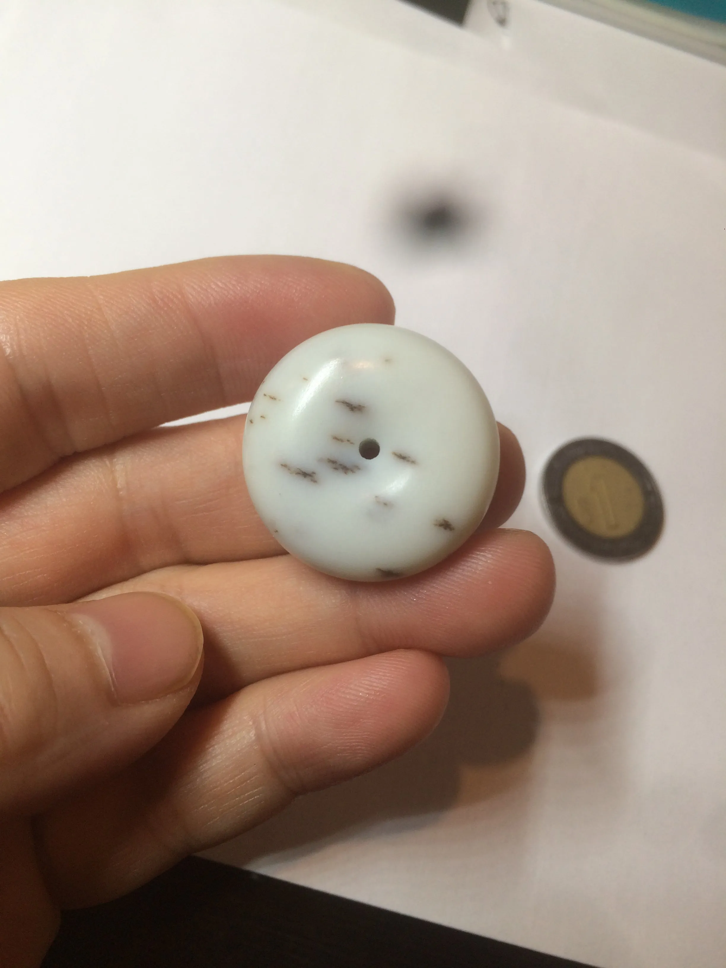 100% Natural white beige with black/brown flying dandelions Osmanthus fragrant cheese cake nephrite Hetian Jade pendant/worry stone HT68