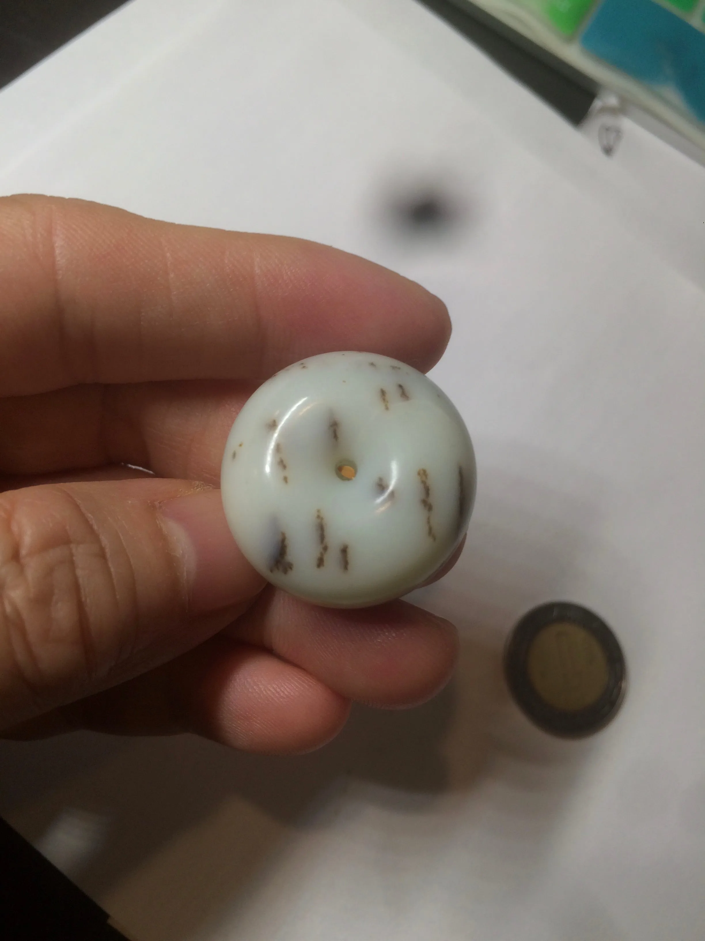 100% Natural white beige with black/brown flying dandelions Osmanthus fragrant cheese cake nephrite Hetian Jade pendant/worry stone HT68
