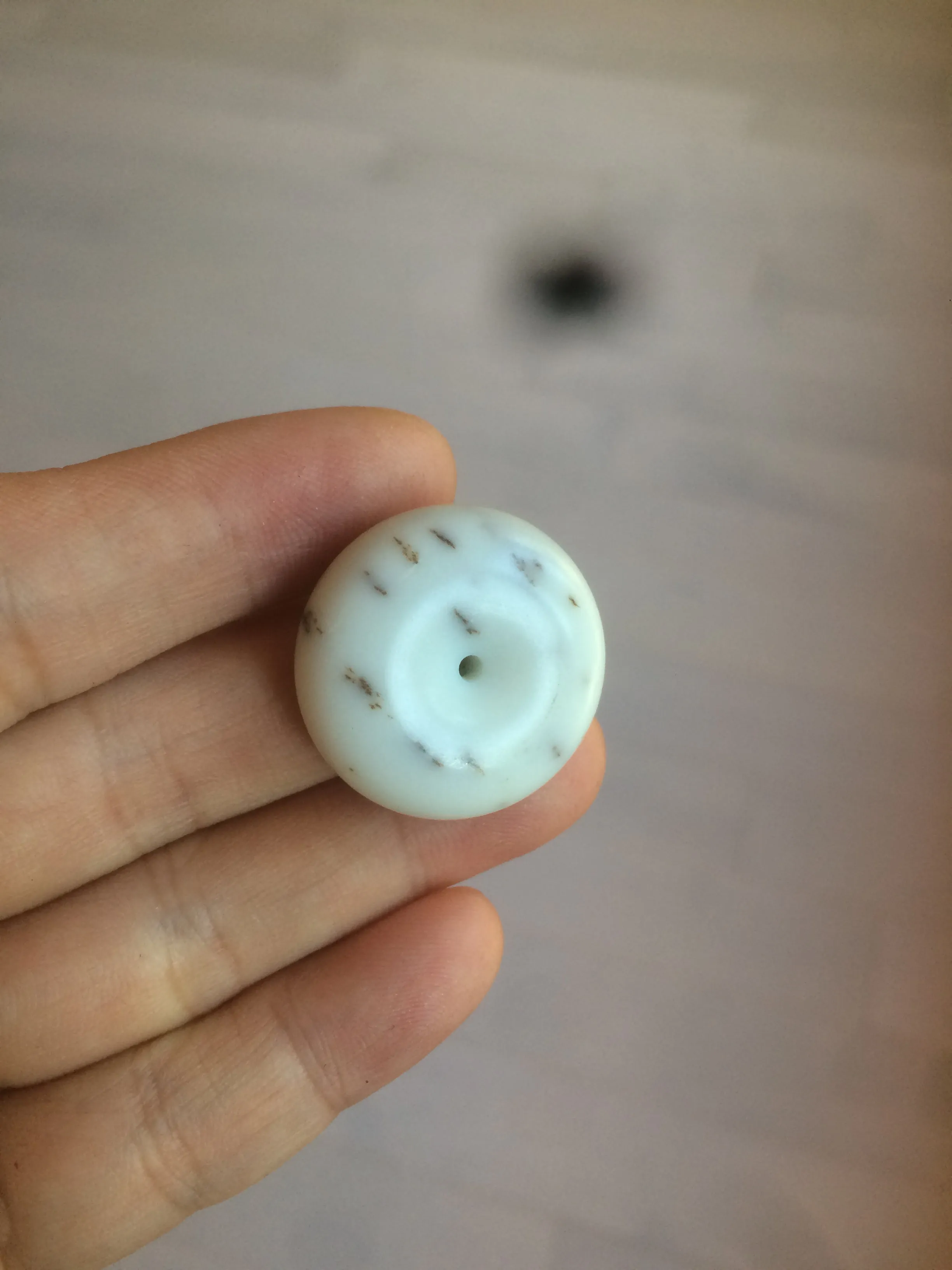 100% Natural white beige with black/brown flying dandelions Osmanthus fragrant cheese cake nephrite Hetian Jade pendant/worry stone HT68