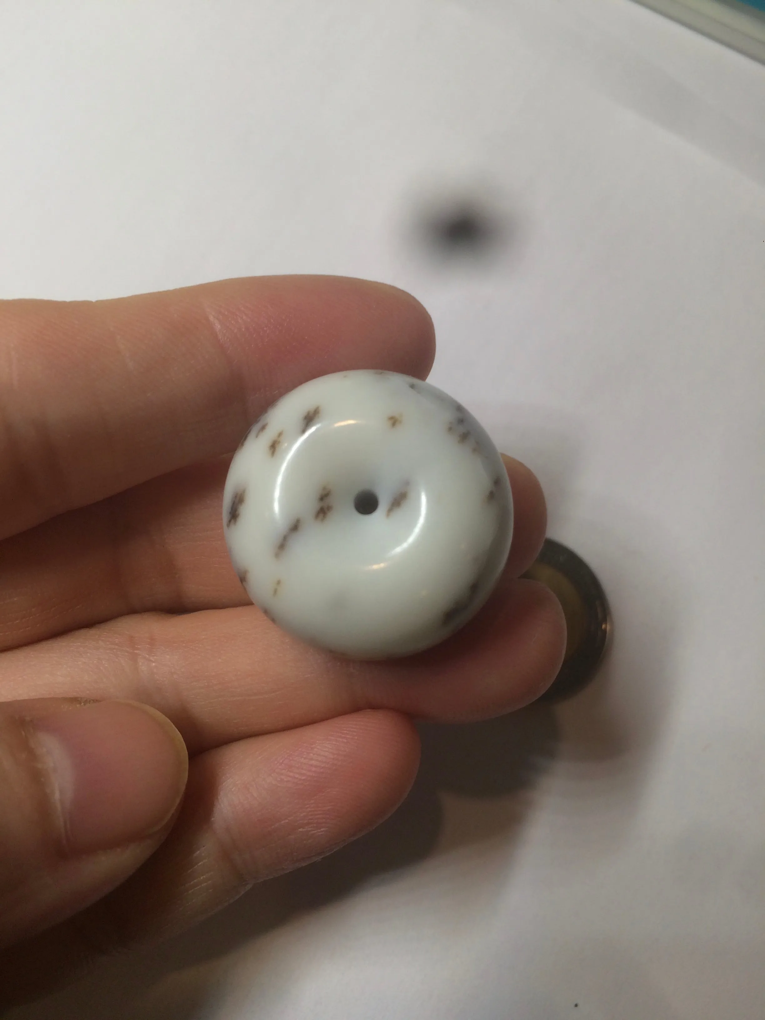 100% Natural white beige with black/brown flying dandelions Osmanthus fragrant cheese cake nephrite Hetian Jade pendant/worry stone HT68