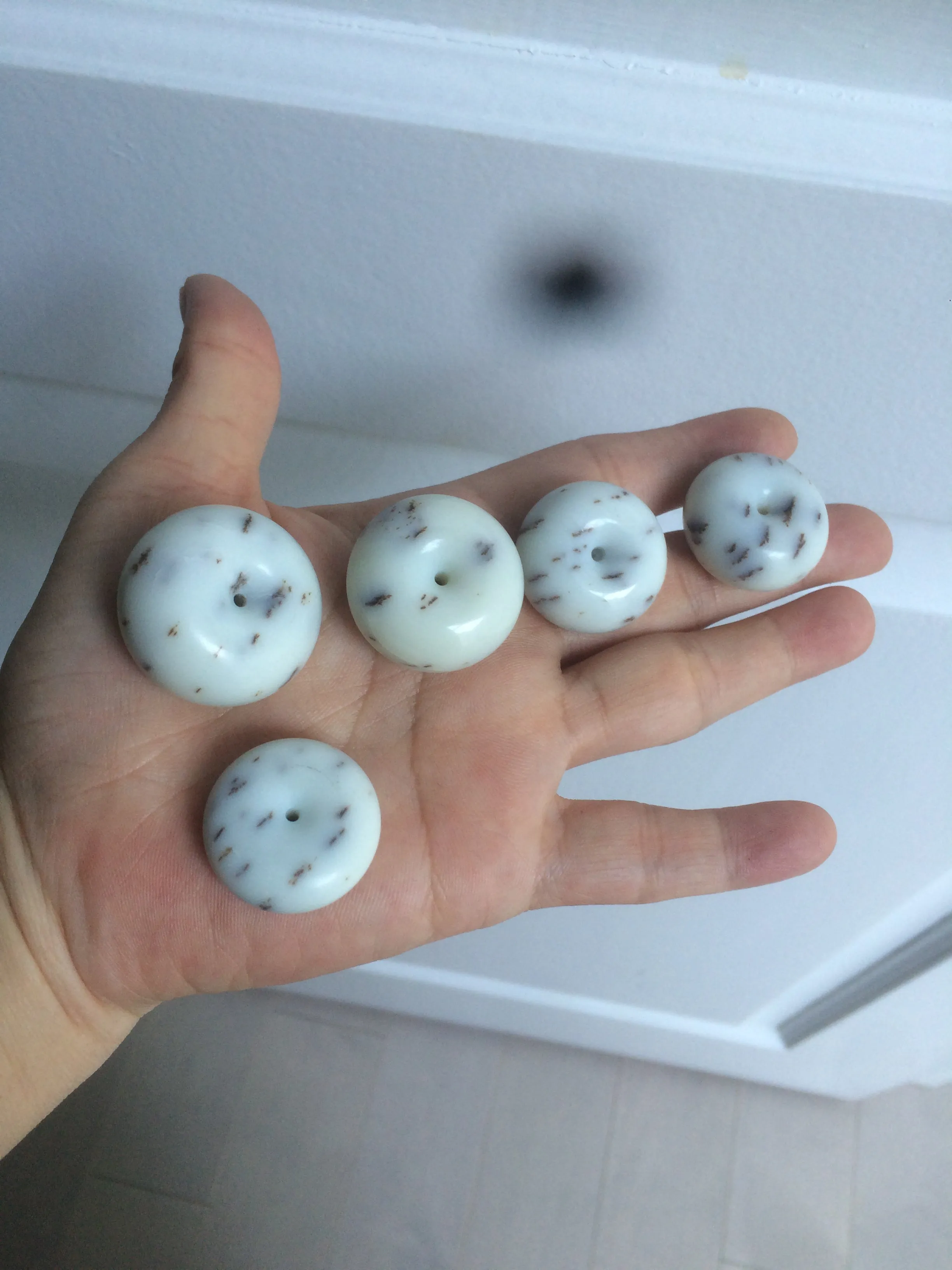 100% Natural white beige with black/brown flying dandelions Osmanthus fragrant cheese cake nephrite Hetian Jade pendant/worry stone HT68
