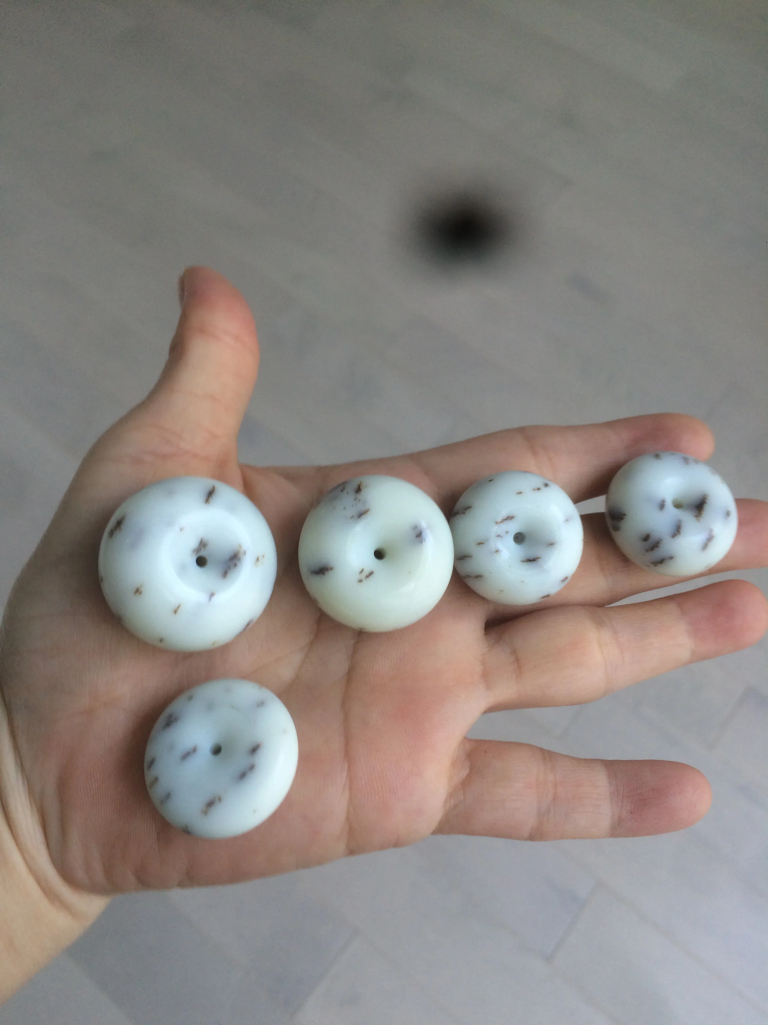 100% Natural white beige with black/brown flying dandelions Osmanthus fragrant cheese cake nephrite Hetian Jade pendant/worry stone HT68