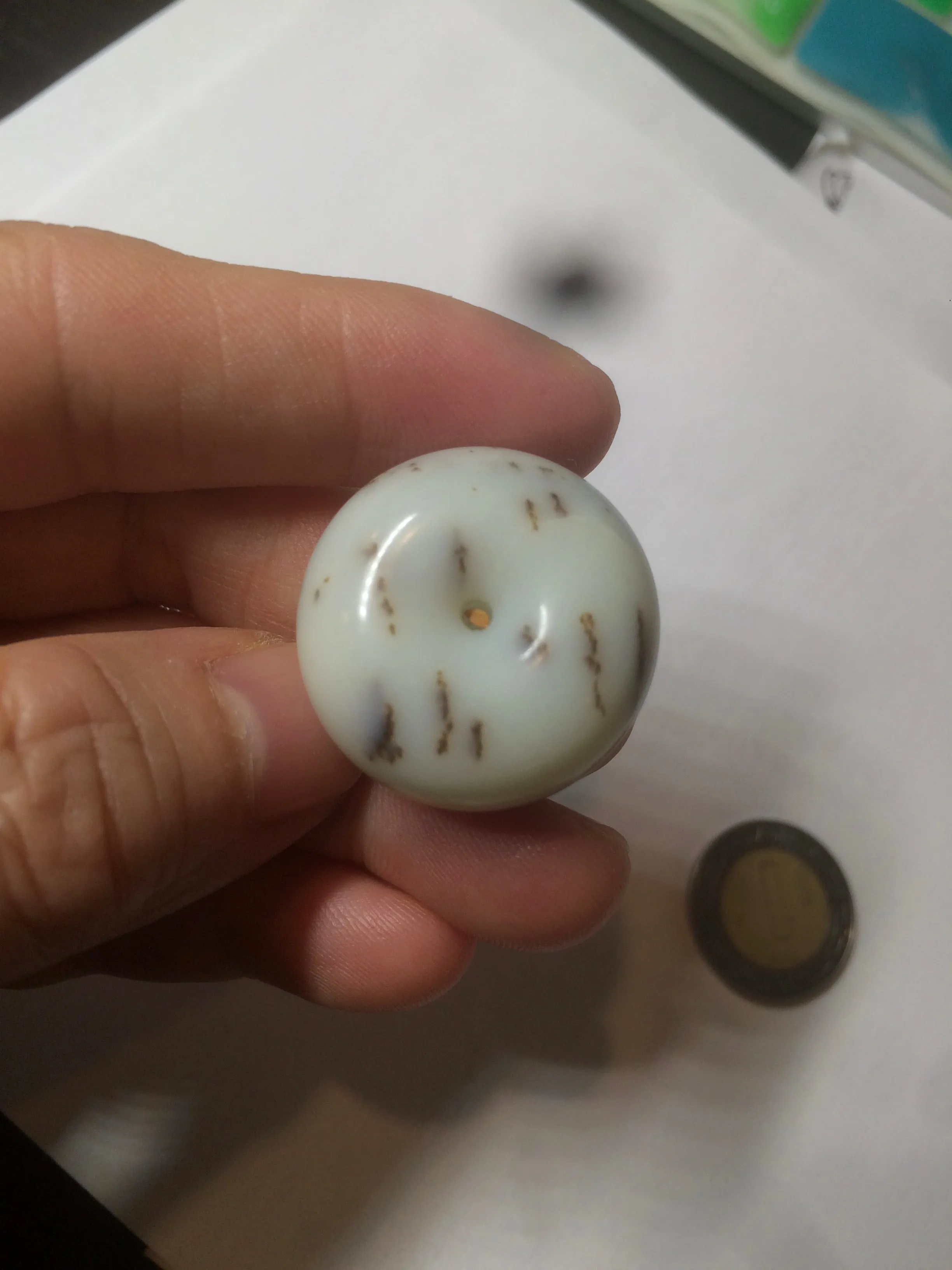 100% Natural white beige with black/brown flying dandelions Osmanthus fragrant cheese cake nephrite Hetian Jade pendant/worry stone HT68