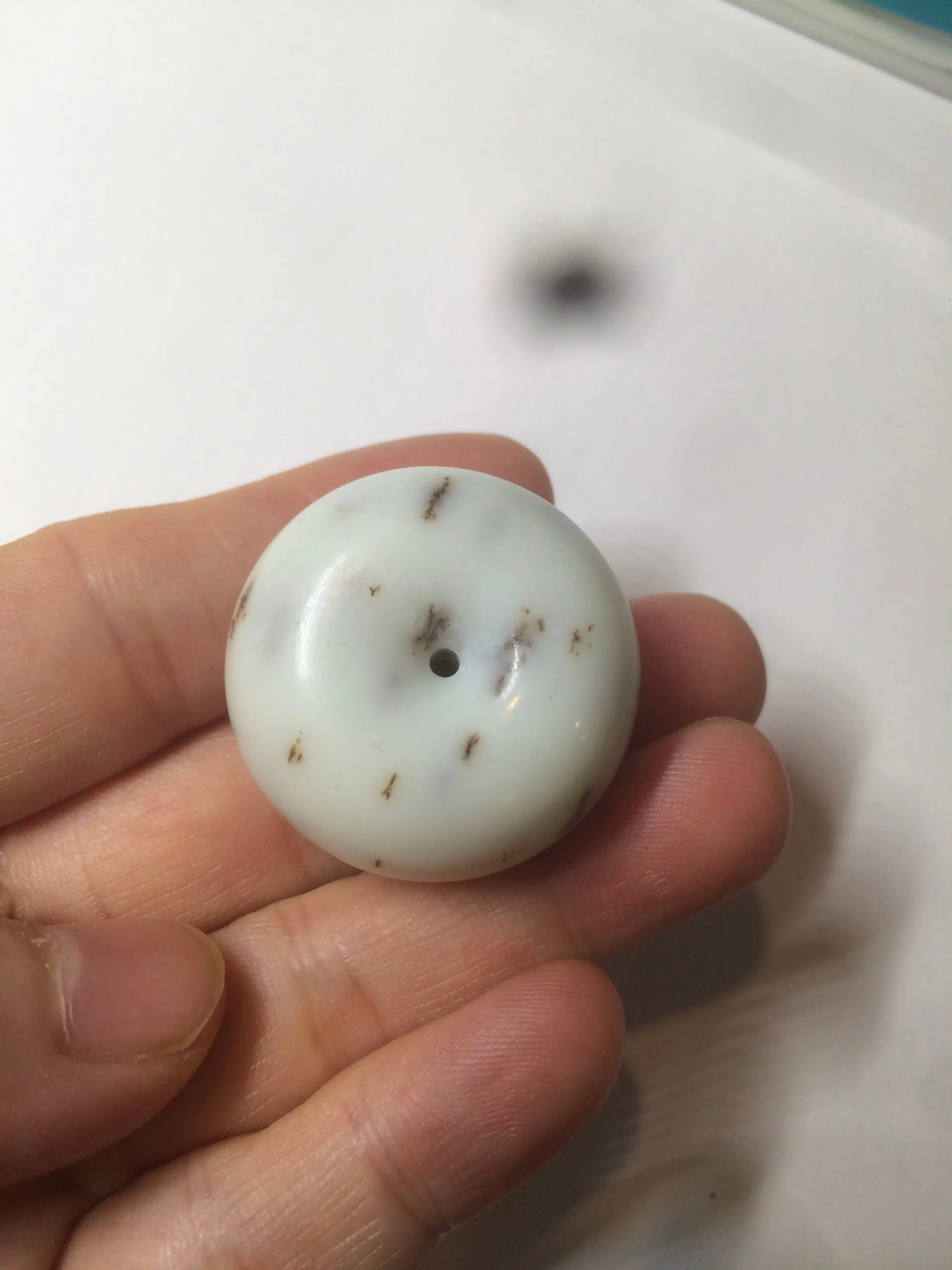 100% Natural white beige with black/brown flying dandelions Osmanthus fragrant cheese cake nephrite Hetian Jade pendant/worry stone HT68