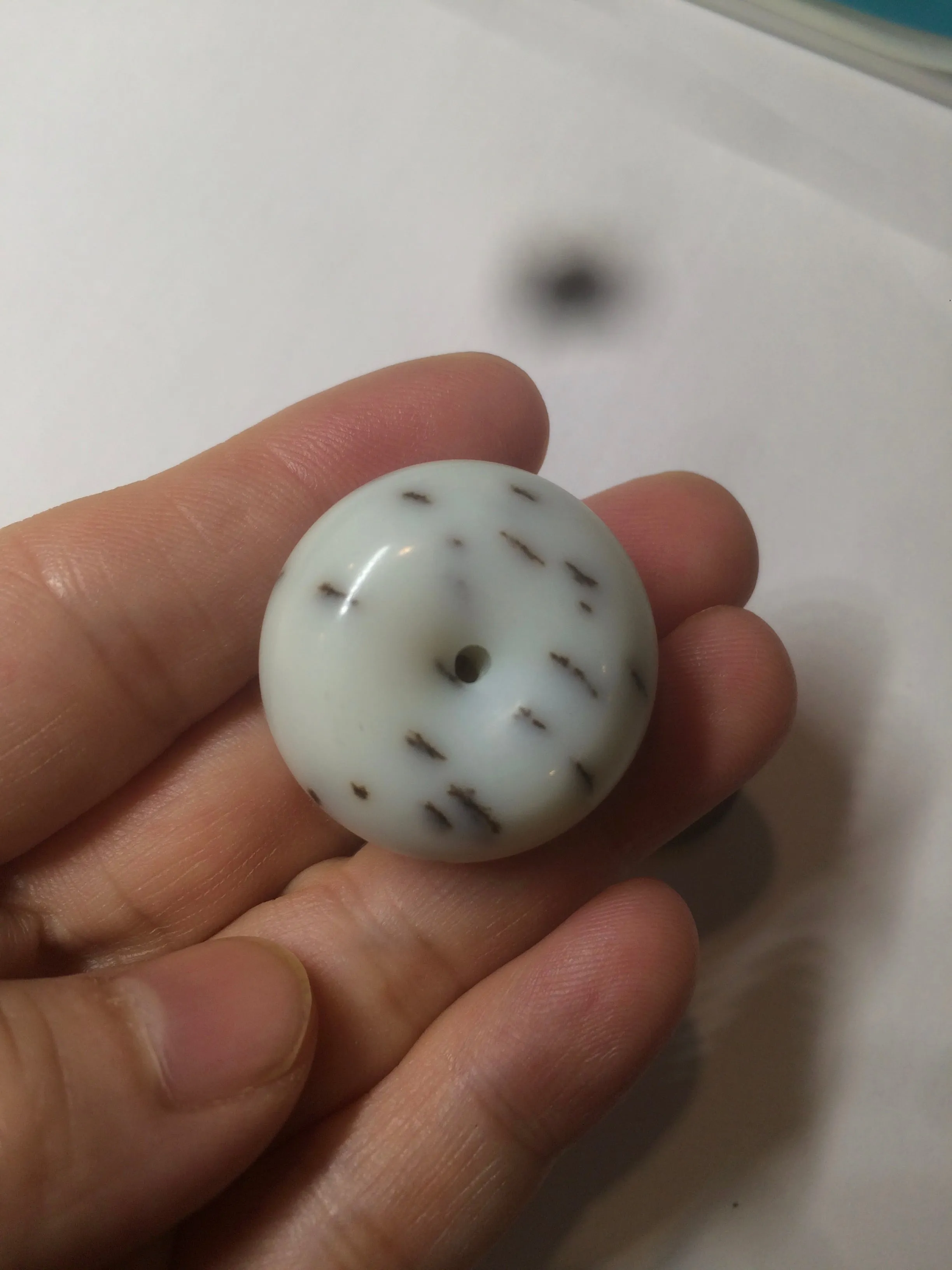 100% Natural white beige with black/brown flying dandelions Osmanthus fragrant cheese cake nephrite Hetian Jade pendant/worry stone HT68