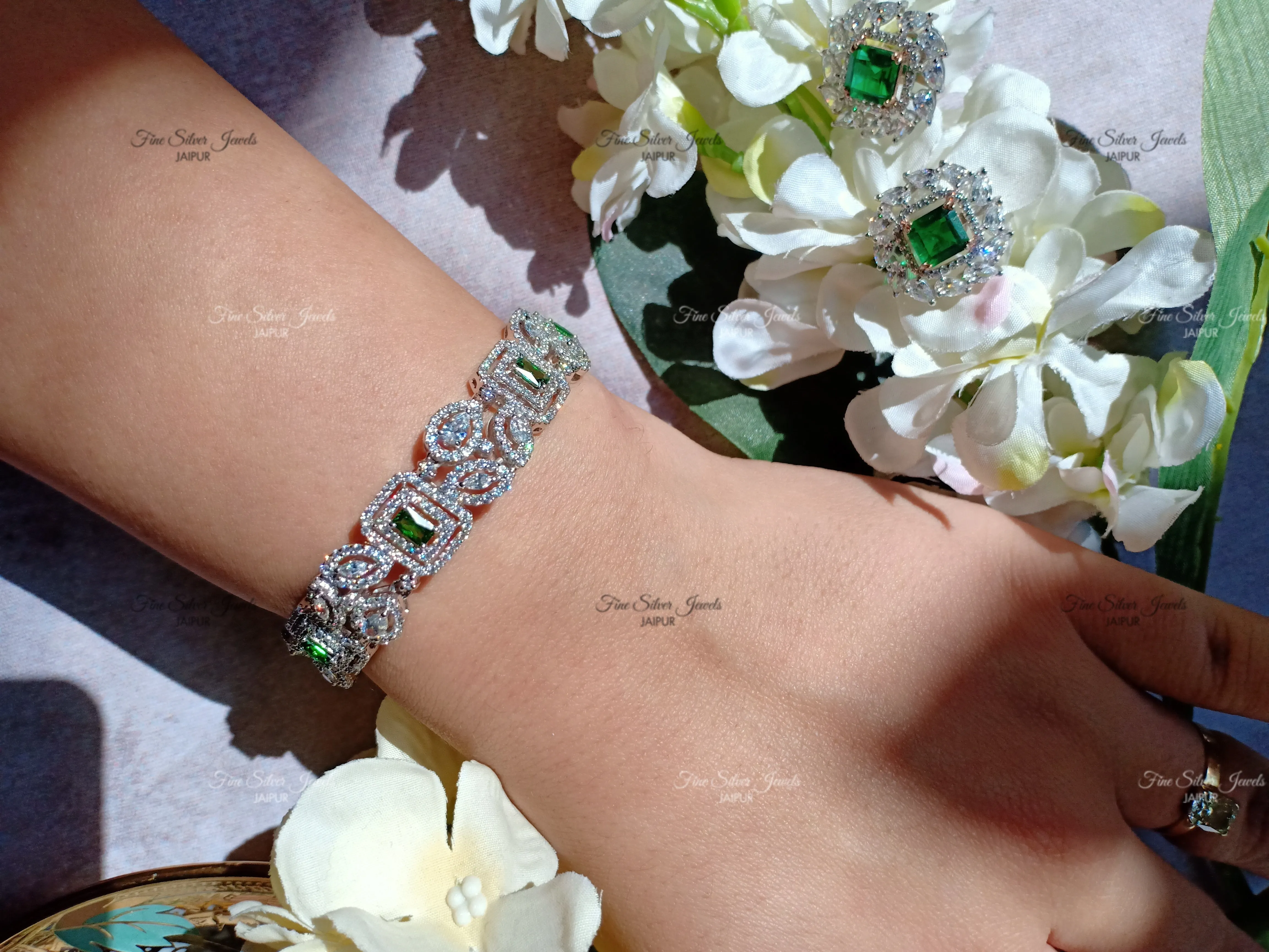 COCKTAIL LOVE BRACELET