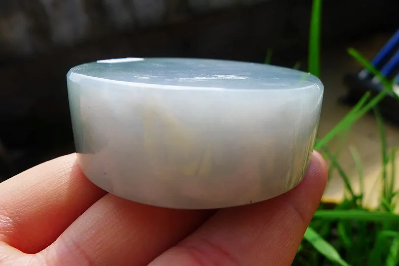 Natural Jade Rough Jadeite Raw (141g,5.25X5.25X1.9cm)
