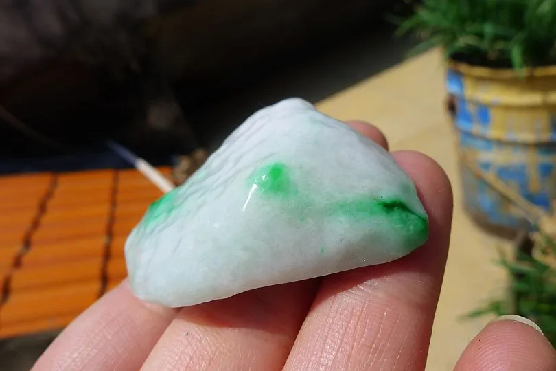 Natural Jade Rough Jadeite Raw (32g,4.3X3.7X1.4cm)
