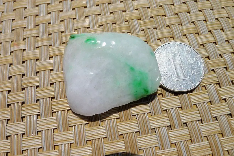 Natural Jade Rough Jadeite Raw (32g,4.3X3.7X1.4cm)