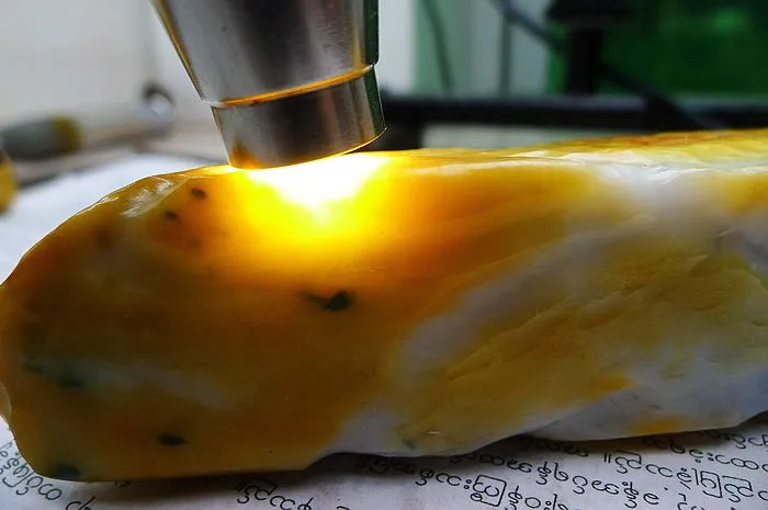 Natural Jade Rough Jadeite Raw (393g,12.6X4.8X3.5cm)