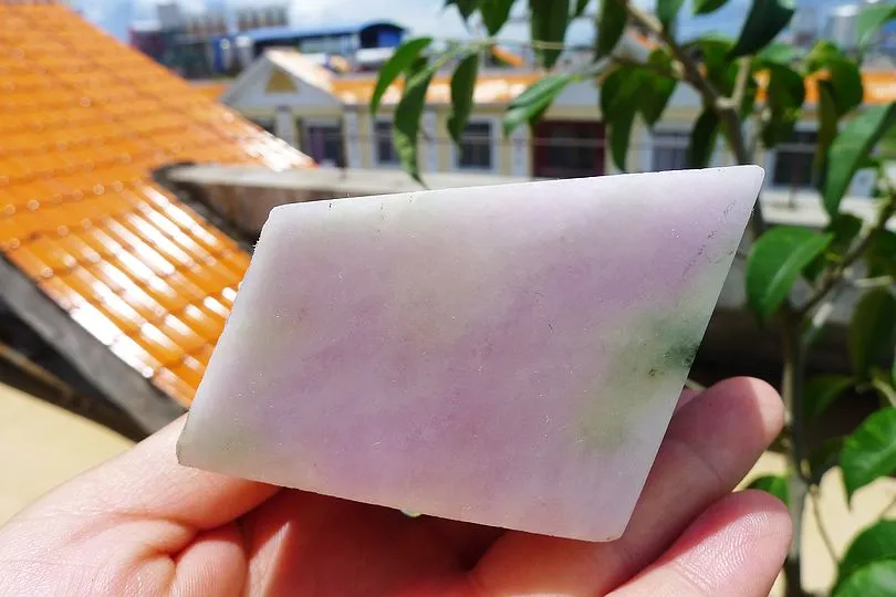 Natural Jade Rough Jadeite Raw (625g,11.5X5.5X4.8cm)