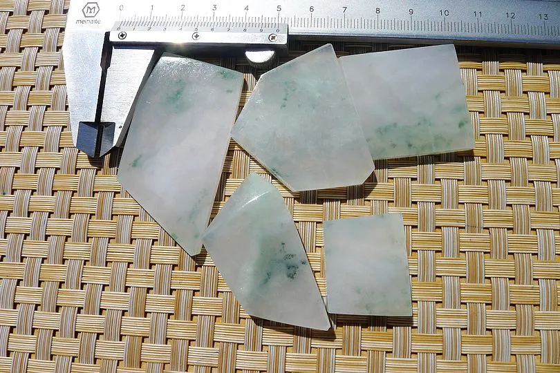 Natural Jade Rough Jadeite Raw 79g