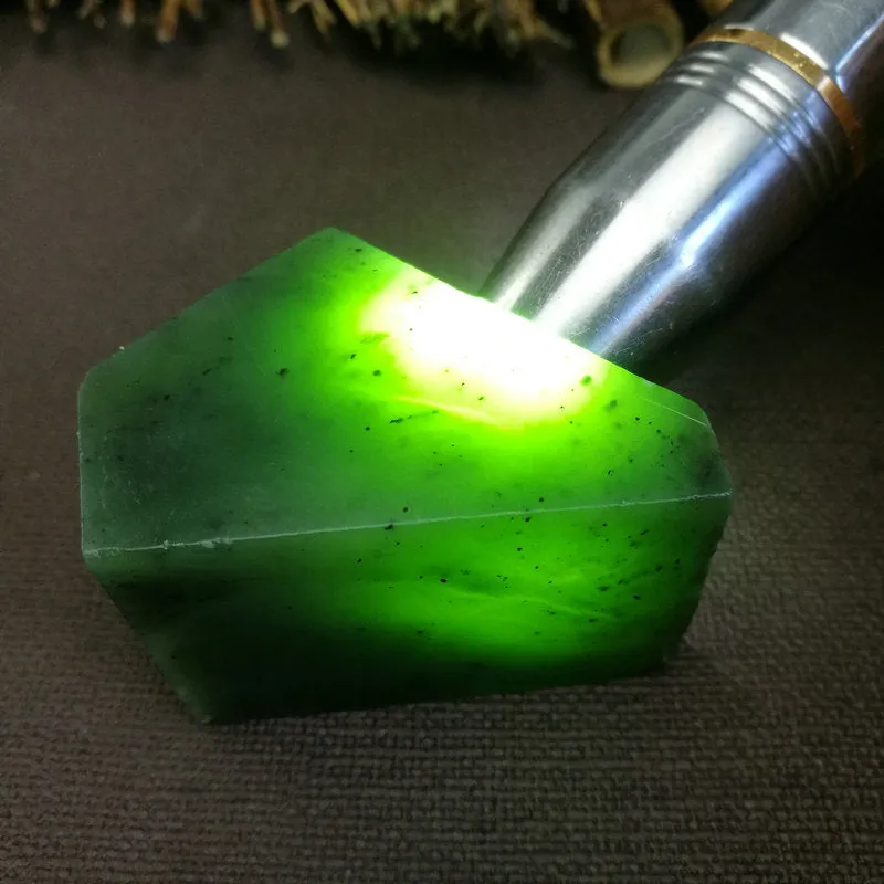 Natural Kunlun Jade Rough Nephrite Raw (115g,5X3.5X3.4cm)