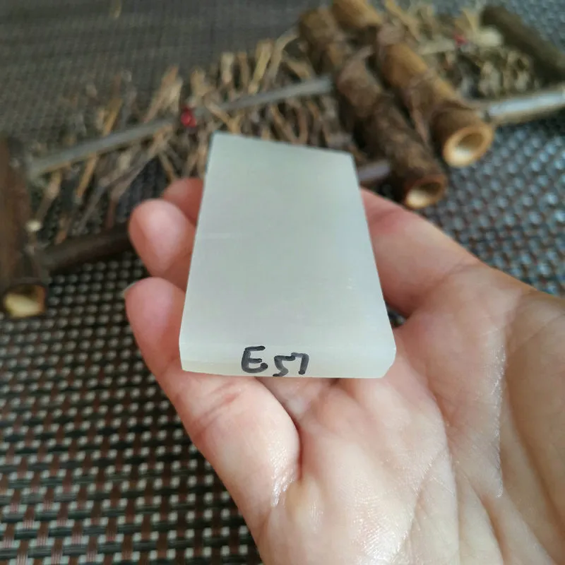 Natural Kunlun Jade Rough Nephrite Raw (58g, 6.8X3.6X0.7cm)