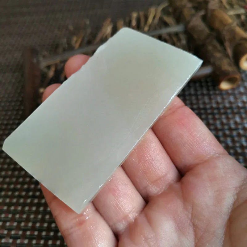 Natural Kunlun Jade Rough Nephrite Raw (58g, 6.8X3.6X0.7cm)