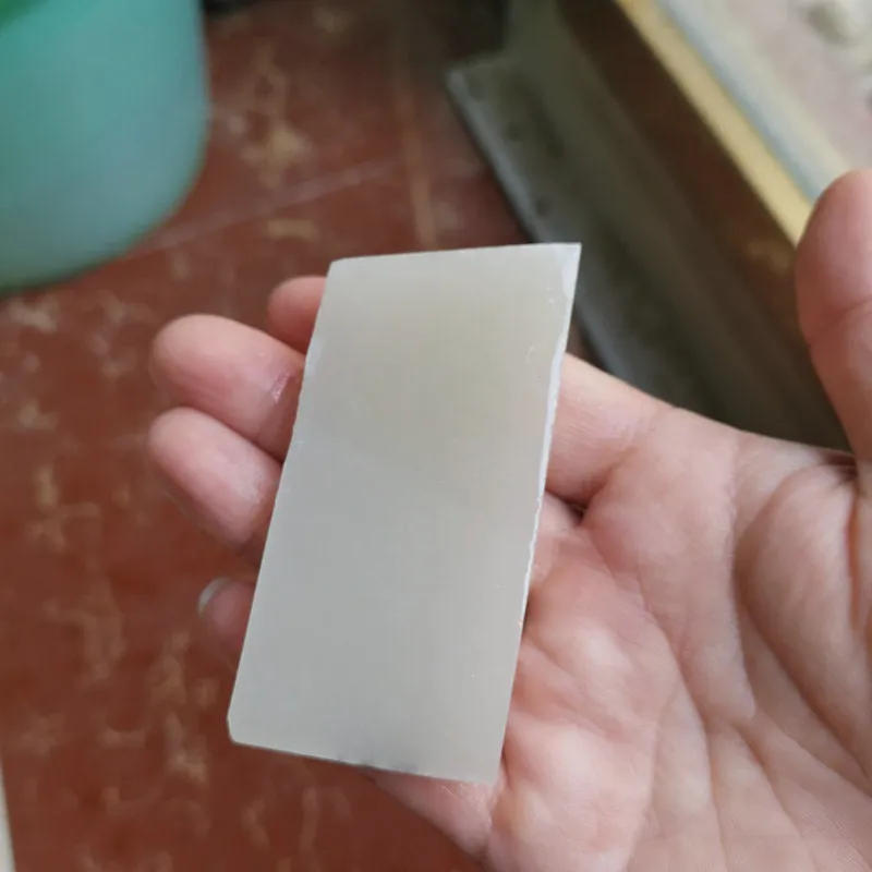 Natural Kunlun Jade Rough Nephrite Raw (58g, 6.8X3.6X0.7cm)