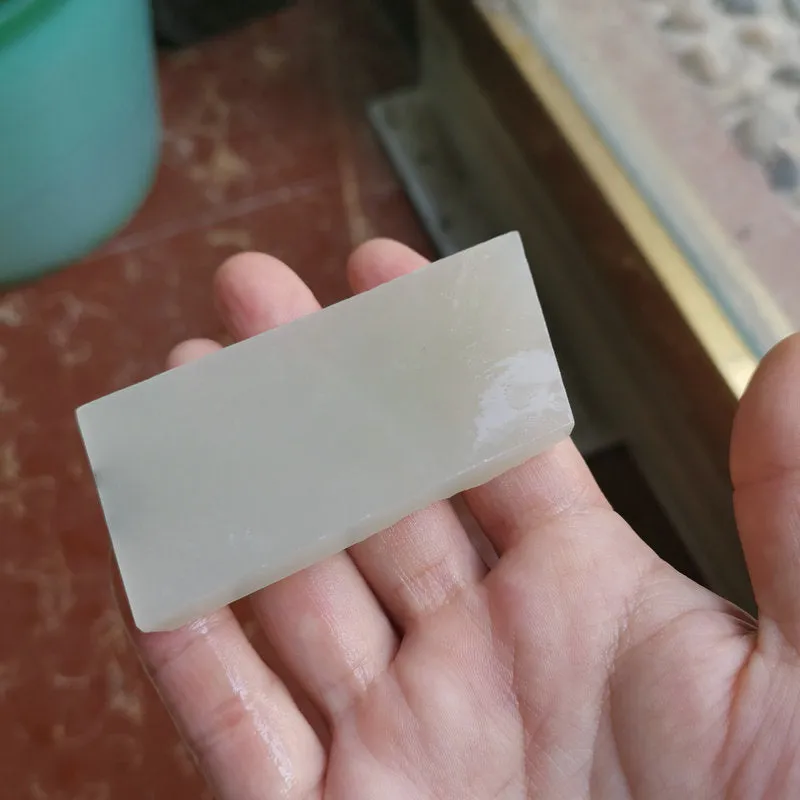 Natural Kunlun Jade Rough Nephrite Raw (58g, 6.8X3.6X0.7cm)
