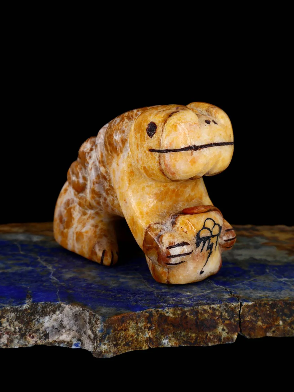 Onyx Frog Zuni Fetish