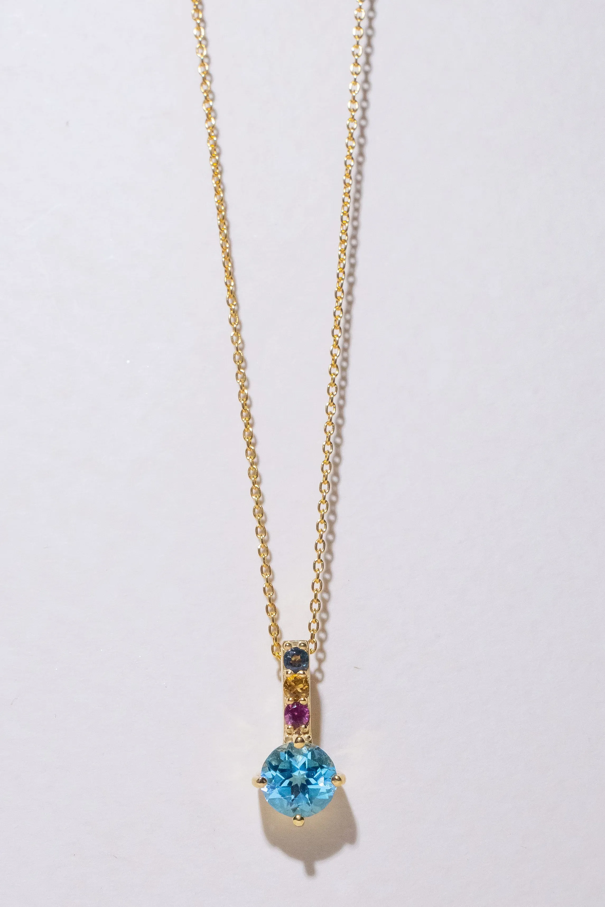 Pendant Luna Sparkle Swiss Blue Topaz