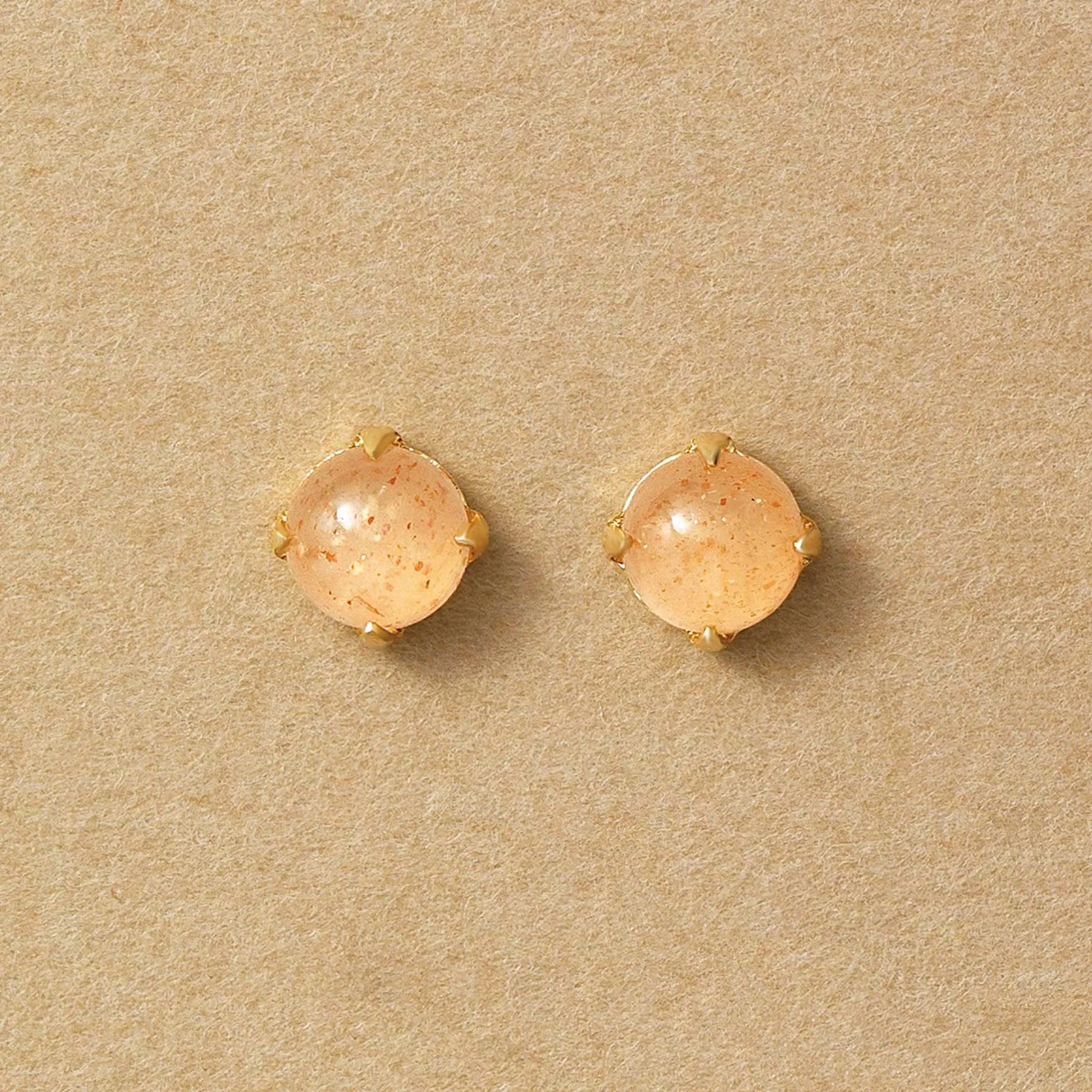 [Second Earrings] 18K Yellow Gold Orange Moonstone Cabochon Earrings